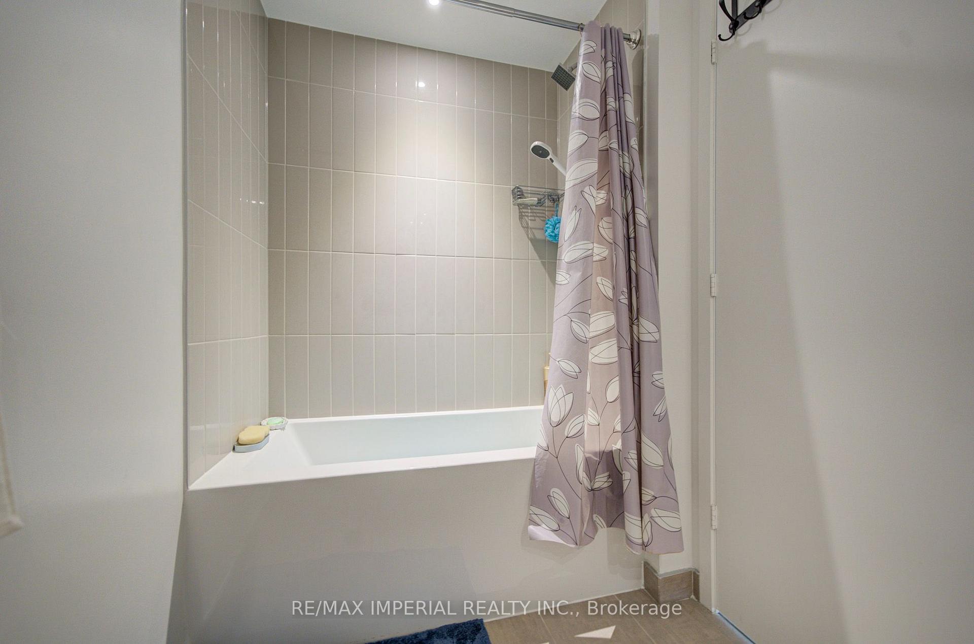 Photo 13 of Unit 3811, 3883 Quartz Road, Mississauga, City Centre — HOMEH
