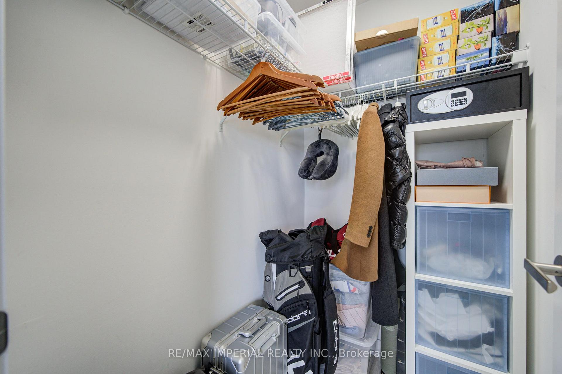Photo 25 of Unit 3811, 3883 Quartz Road, Mississauga, City Centre — HOMEH