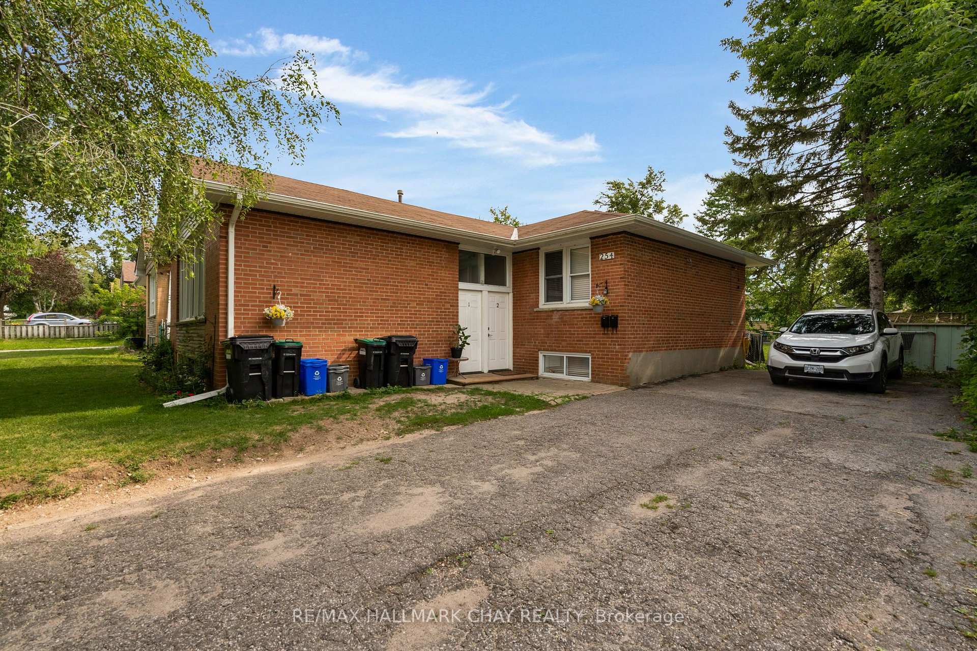 Photo 3 of 254 St Vincent Street, Barrie, Wellington — HOMEH