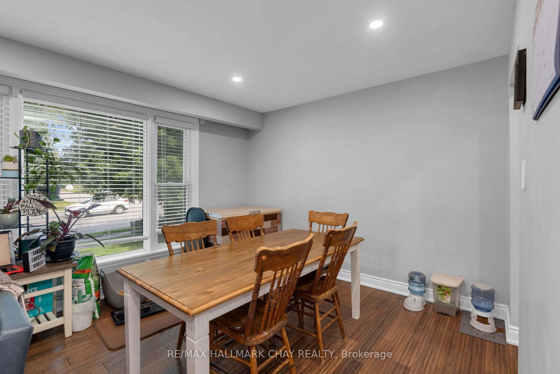 Photo 5 of 254 St Vincent Street, Barrie, Wellington — HOMEH