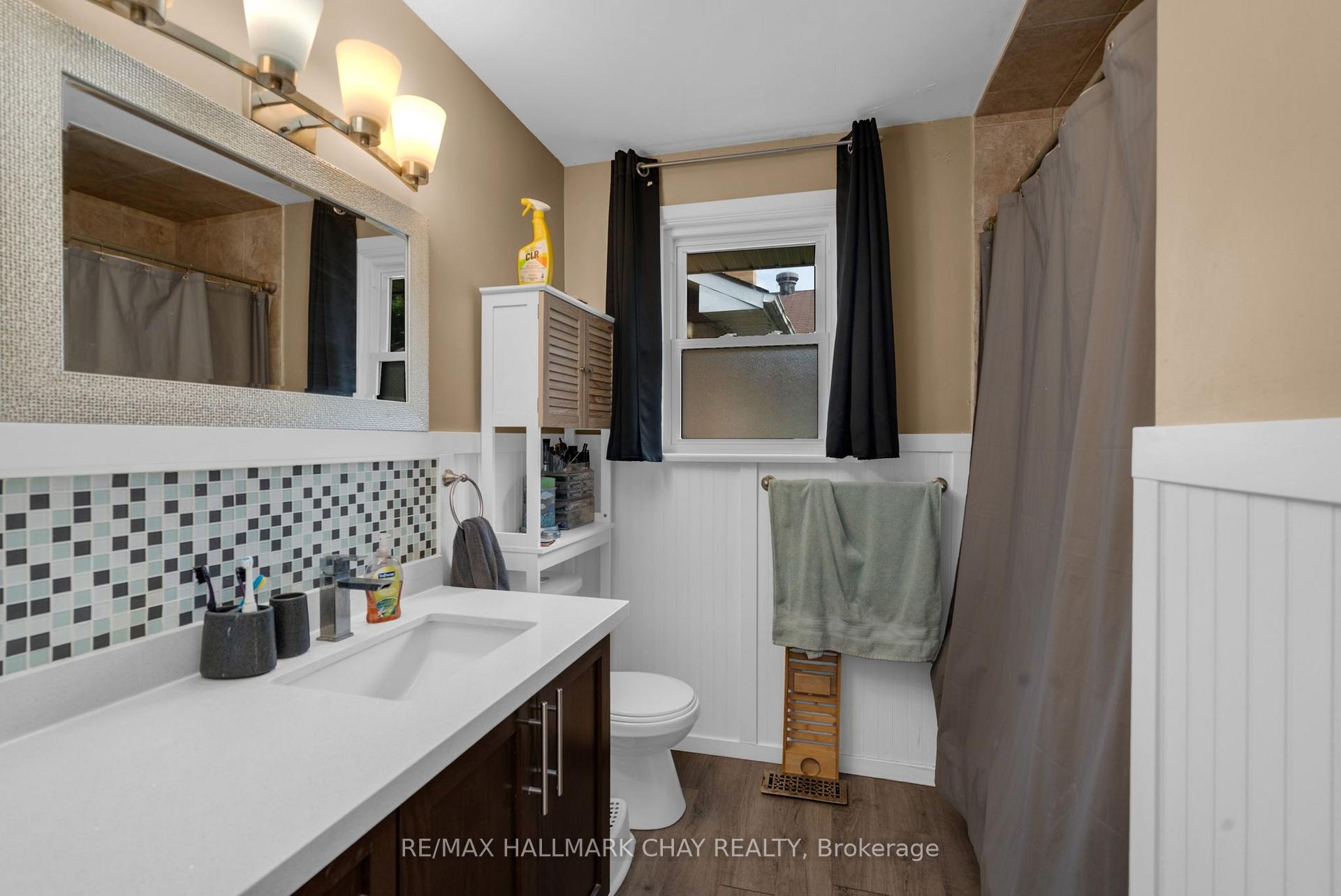 Photo 11 of 254 St Vincent Street, Barrie, Wellington — HOMEH