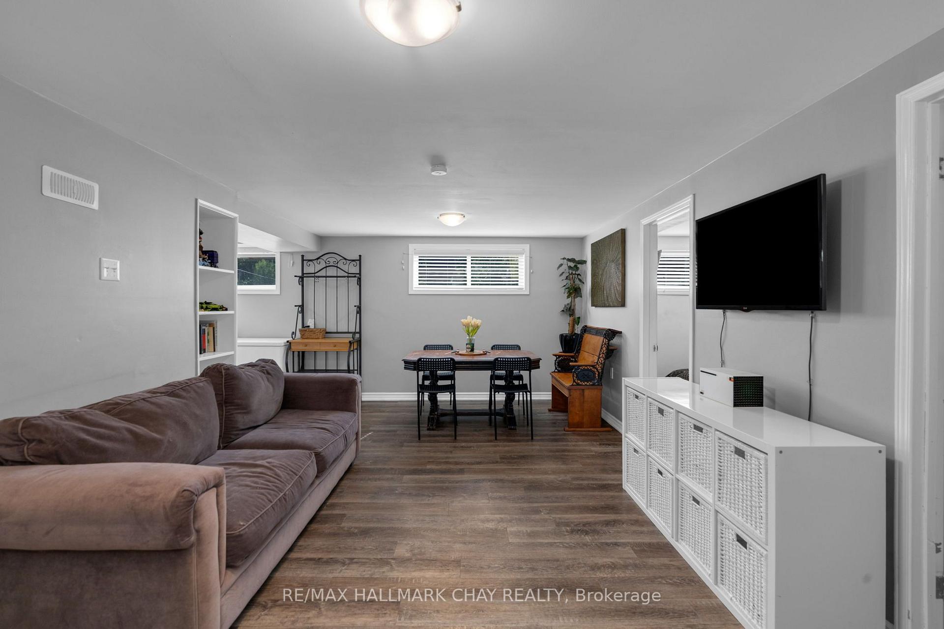 Photo 12 of 254 St Vincent Street, Barrie, Wellington — HOMEH