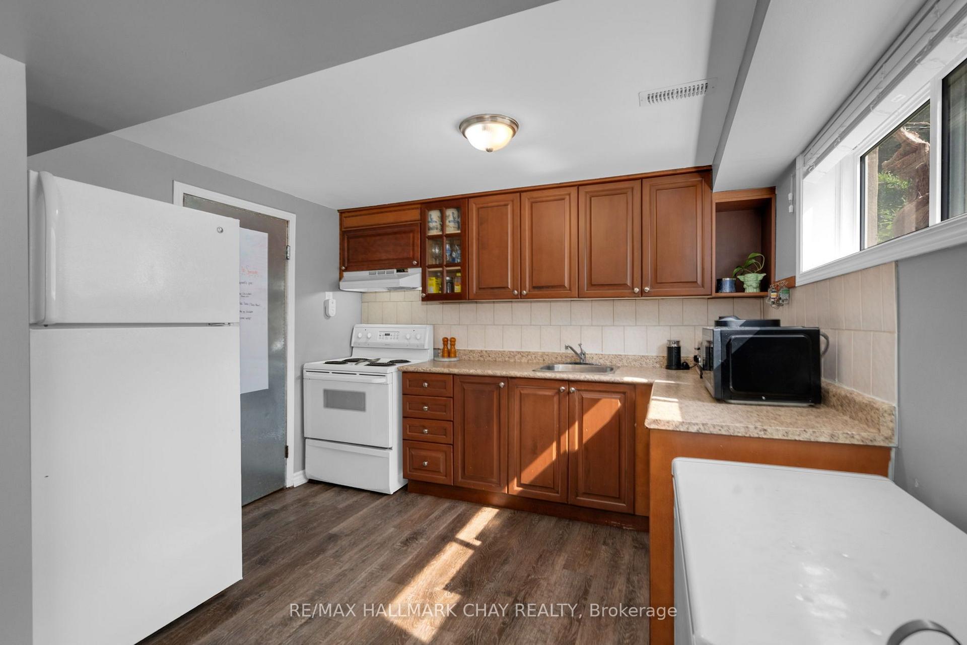 Photo 14 of 254 St Vincent Street, Barrie, Wellington — HOMEH