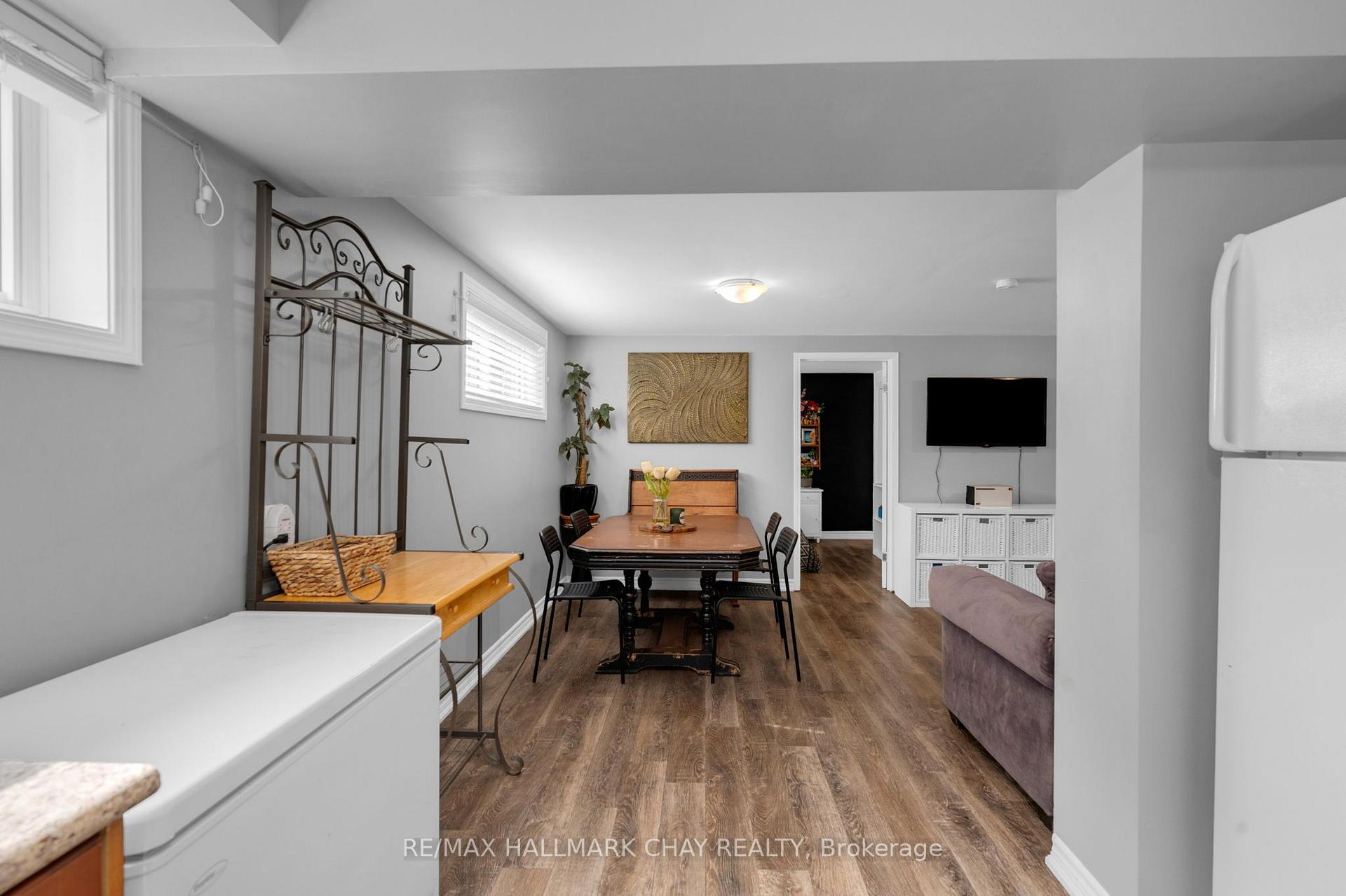Photo 16 of 254 St Vincent Street, Barrie, Wellington — HOMEH