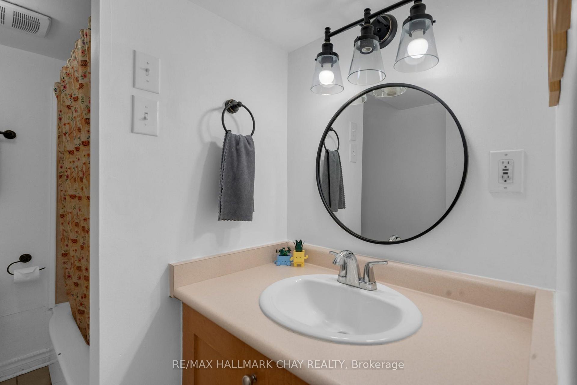 Photo 22 of 254 St Vincent Street, Barrie, Wellington — HOMEH
