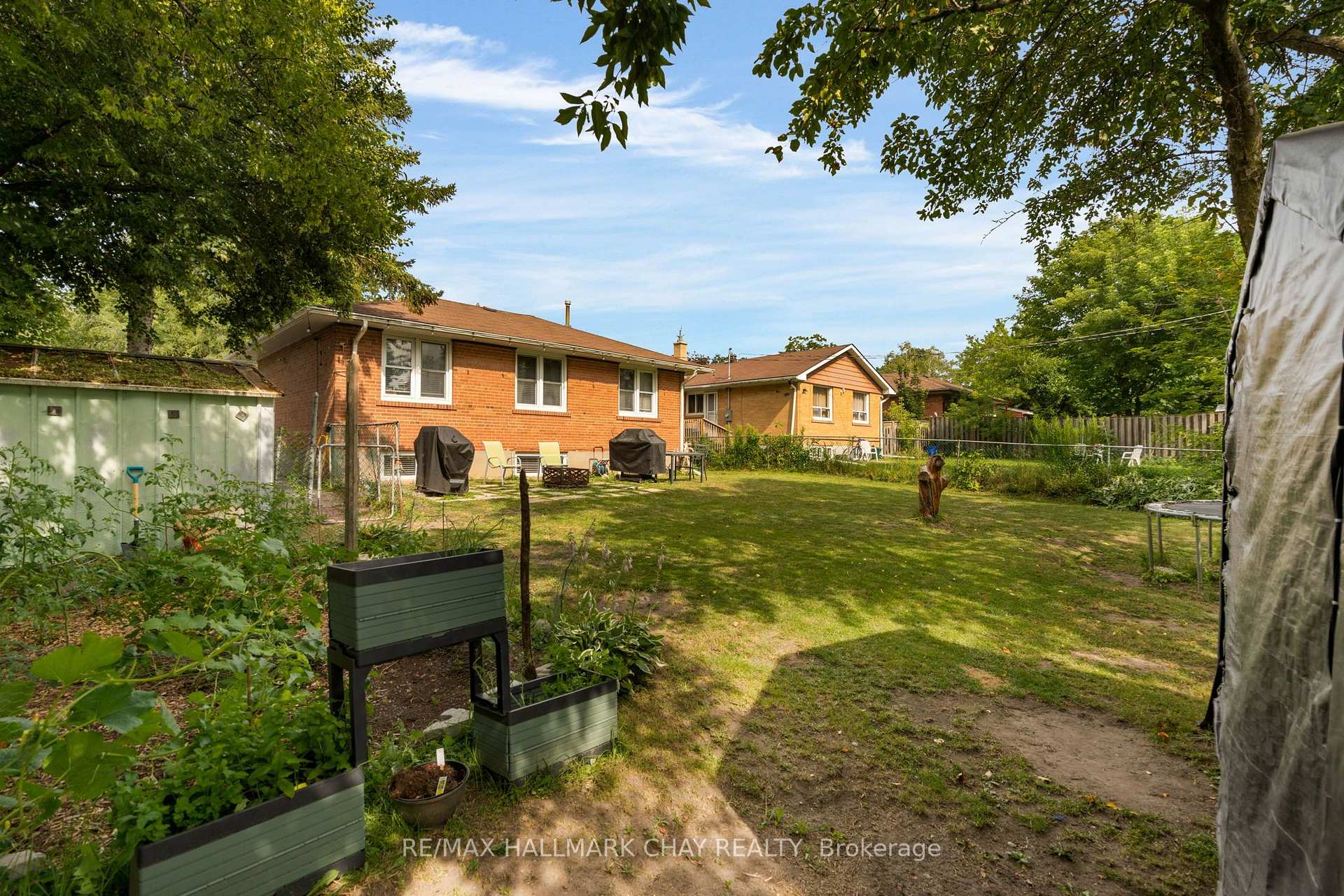 Photo 23 of 254 St Vincent Street, Barrie, Wellington — HOMEH