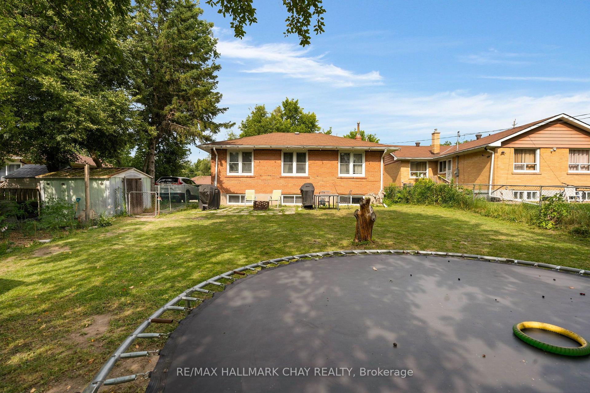 Photo 24 of 254 St Vincent Street, Barrie, Wellington — HOMEH