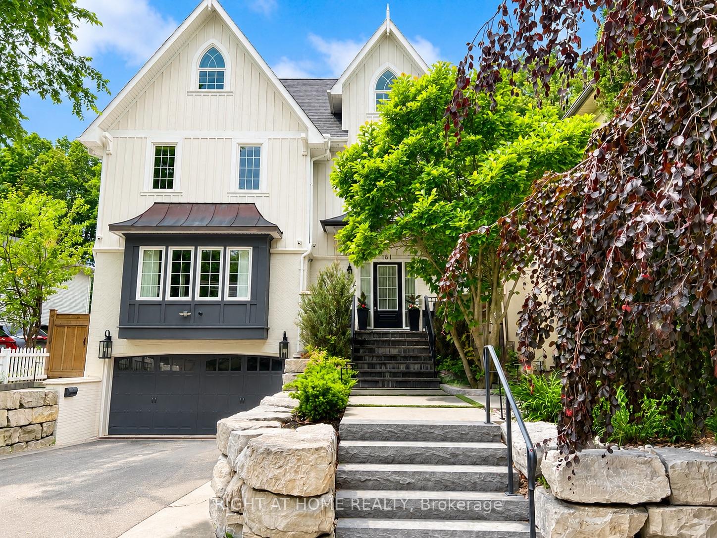 Photo 2 of 144 Brooke Street, Vaughan, Crestwood-Springfarm-Yorkhill — HOMEH