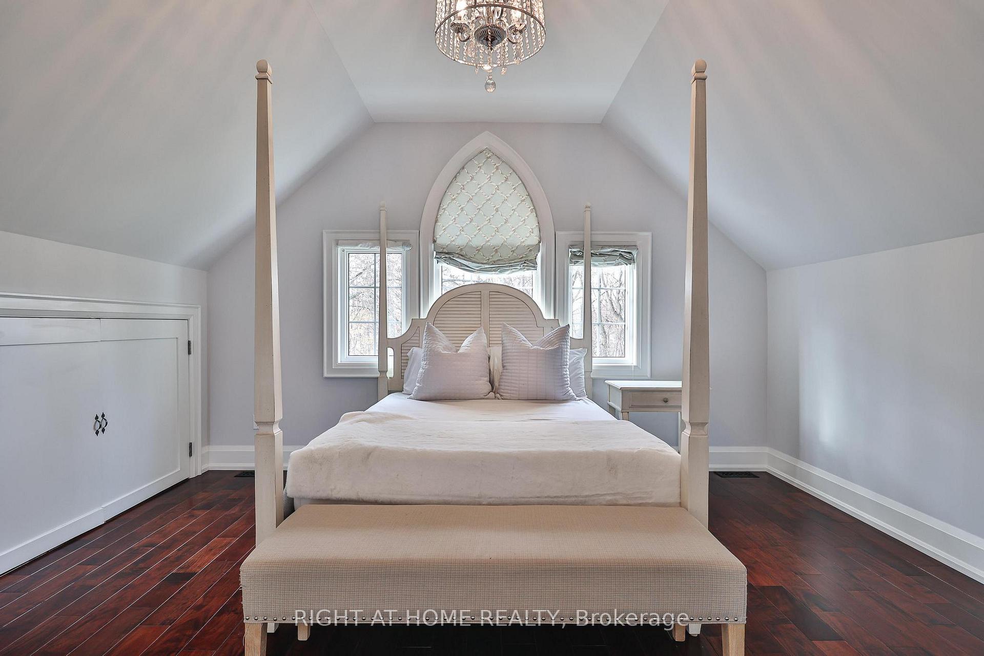Photo 17 of 144 Brooke Street, Vaughan, Crestwood-Springfarm-Yorkhill — HOMEH