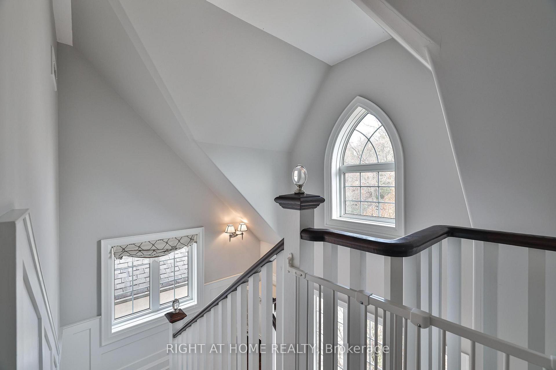 Photo 21 of 144 Brooke Street, Vaughan, Crestwood-Springfarm-Yorkhill — HOMEH