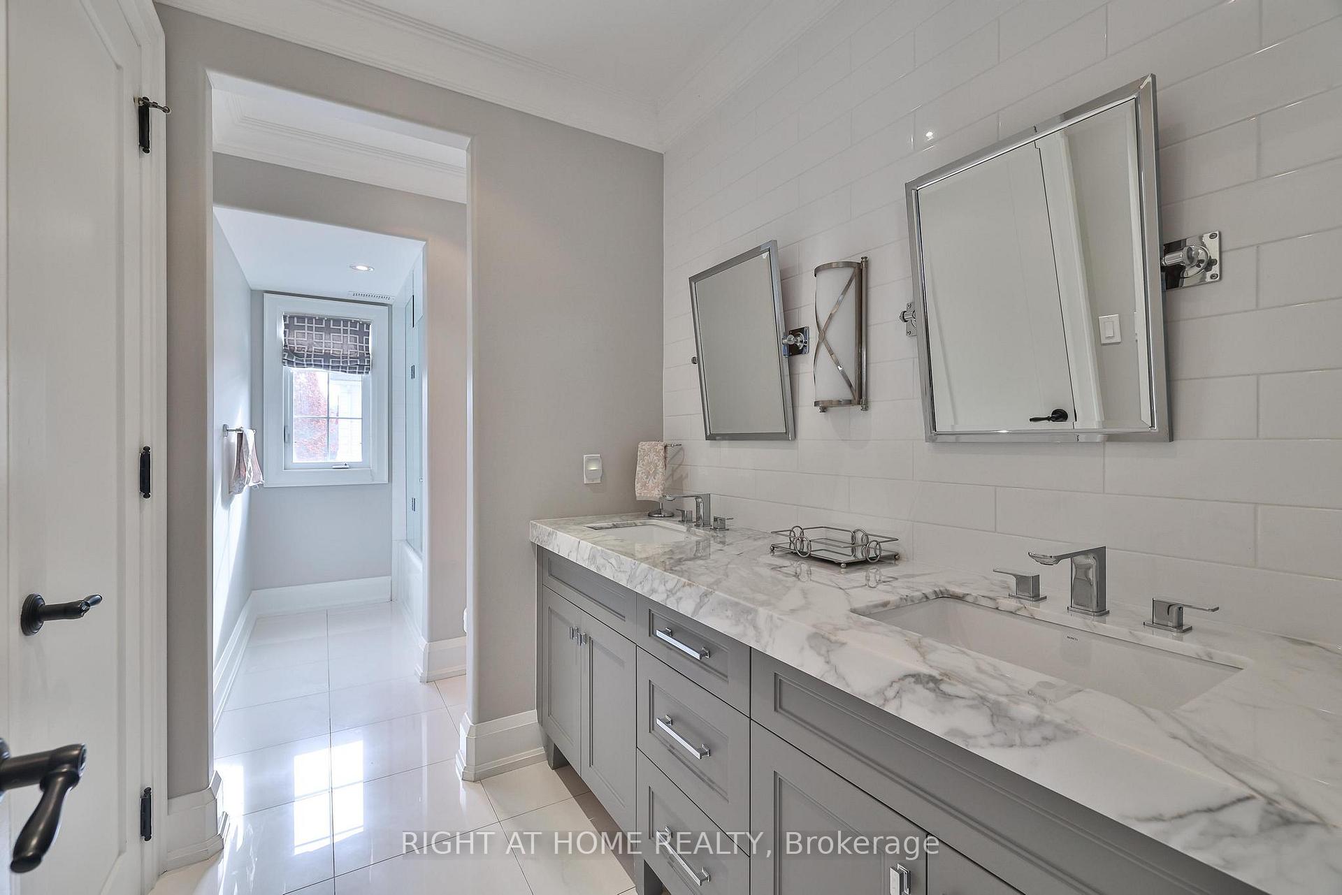 Photo 24 of 144 Brooke Street, Vaughan, Crestwood-Springfarm-Yorkhill — HOMEH
