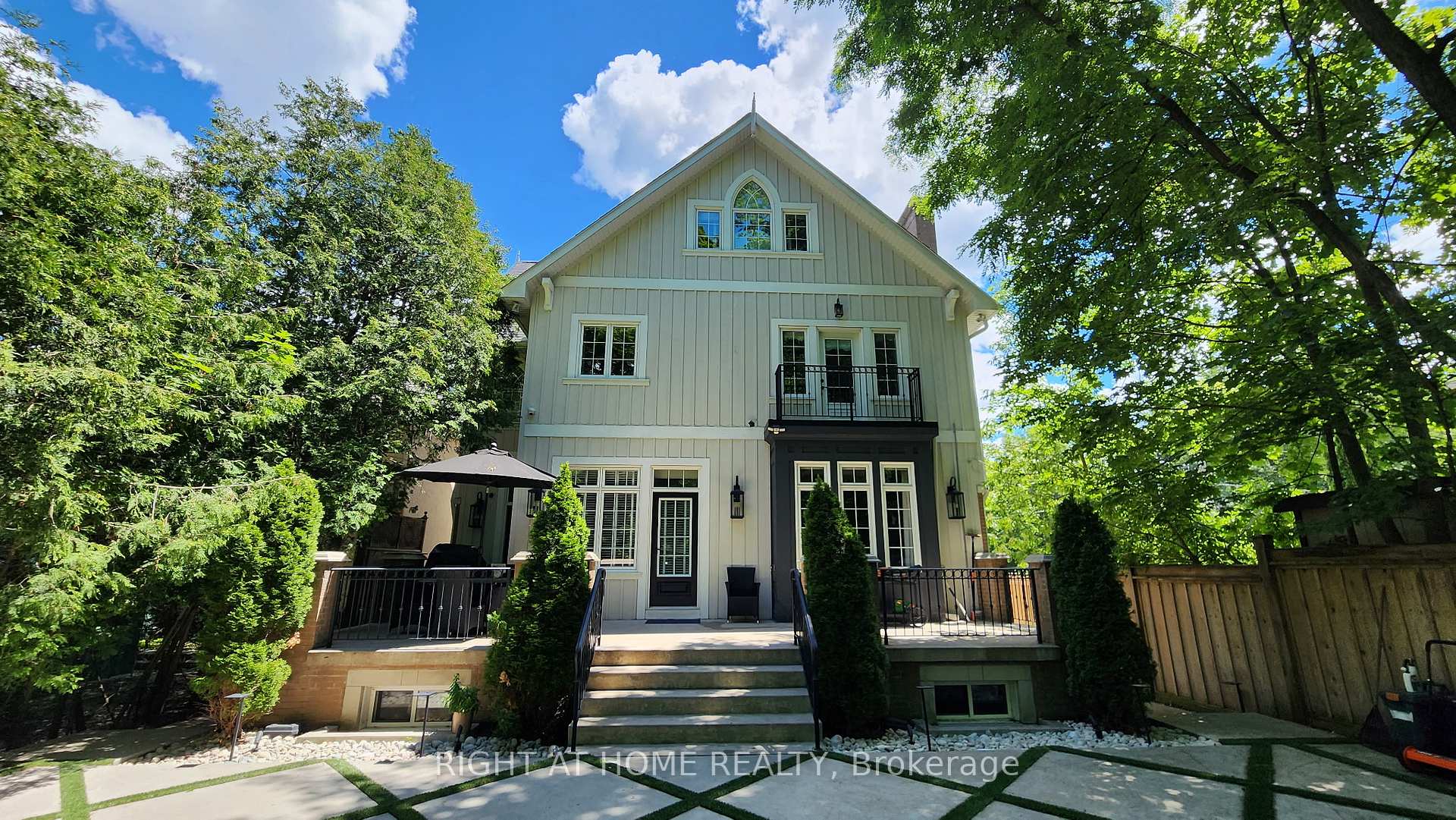 Photo 32 of 144 Brooke Street, Vaughan, Crestwood-Springfarm-Yorkhill — HOMEH