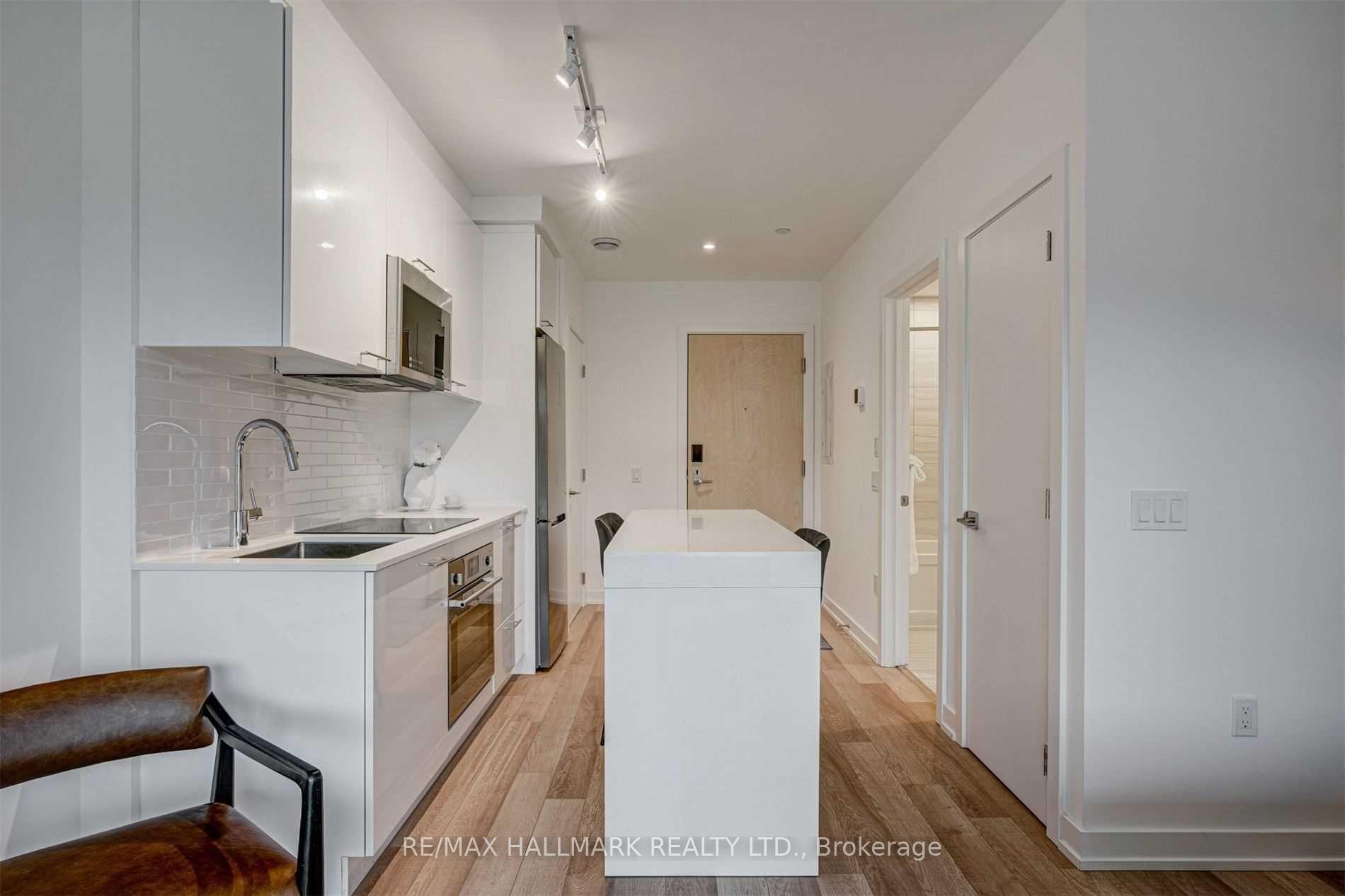 Photo 5 of Unit 207, 120 Carrick Trail, Gravenhurst, Muskoka (S) — HOMEH