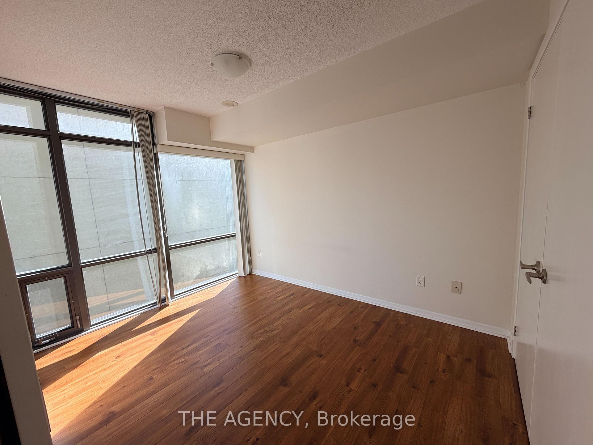 Photo 13 of Unit 1008, 38 Grenville Street, Toronto, Bay Street Corridor — HOMEH