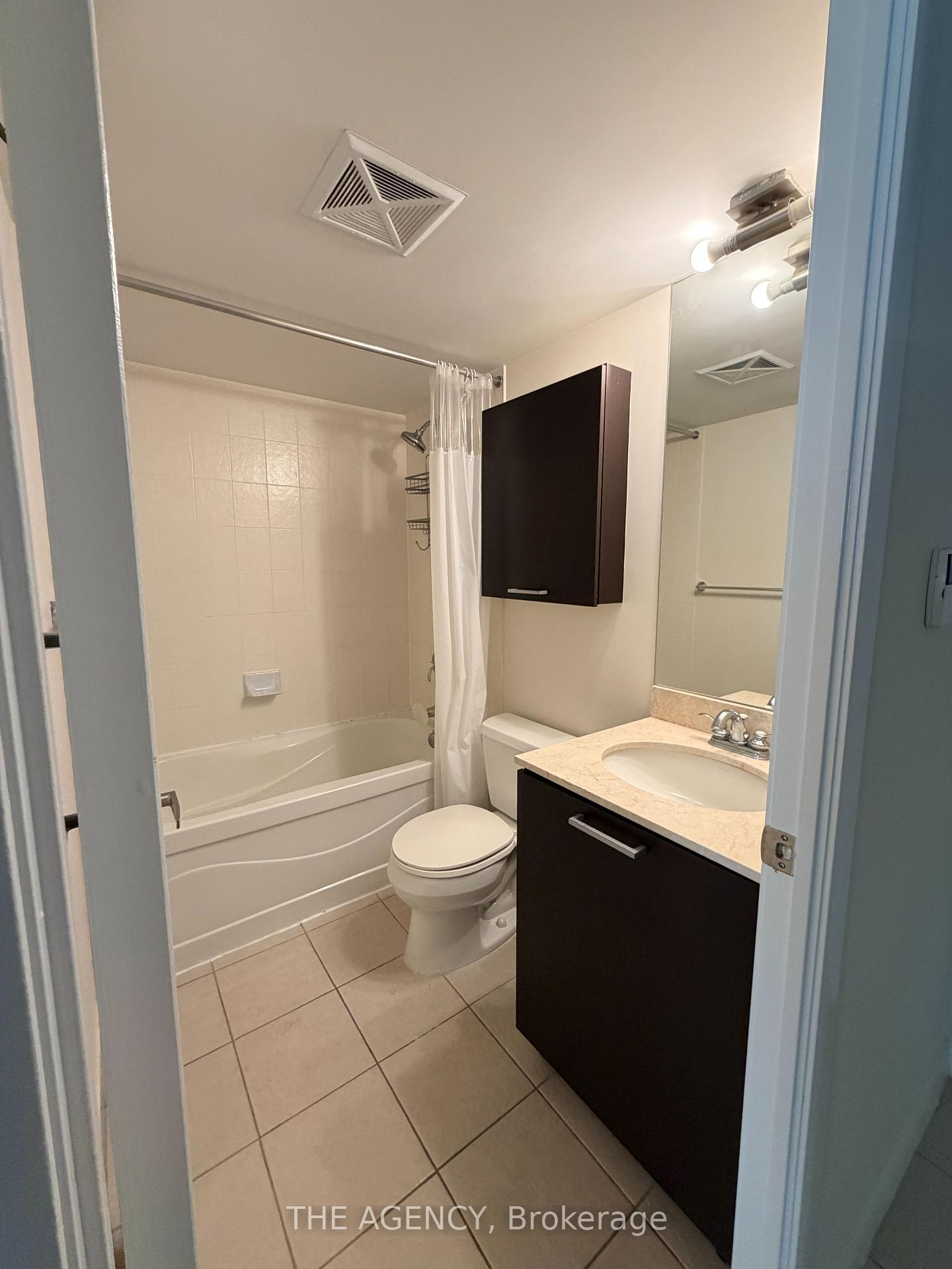 Photo 19 of Unit 1008, 38 Grenville Street, Toronto, Bay Street Corridor — HOMEH