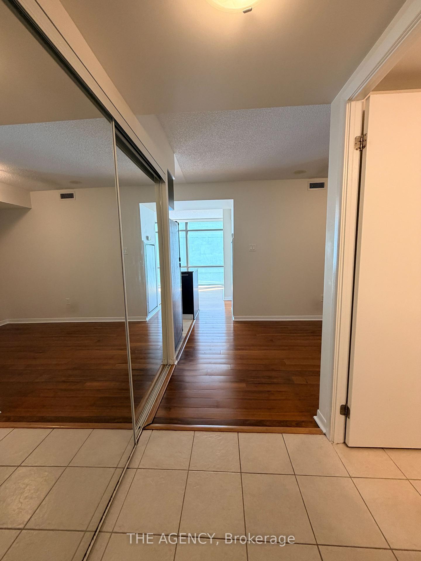 Photo 20 of Unit 1008, 38 Grenville Street, Toronto, Bay Street Corridor — HOMEH
