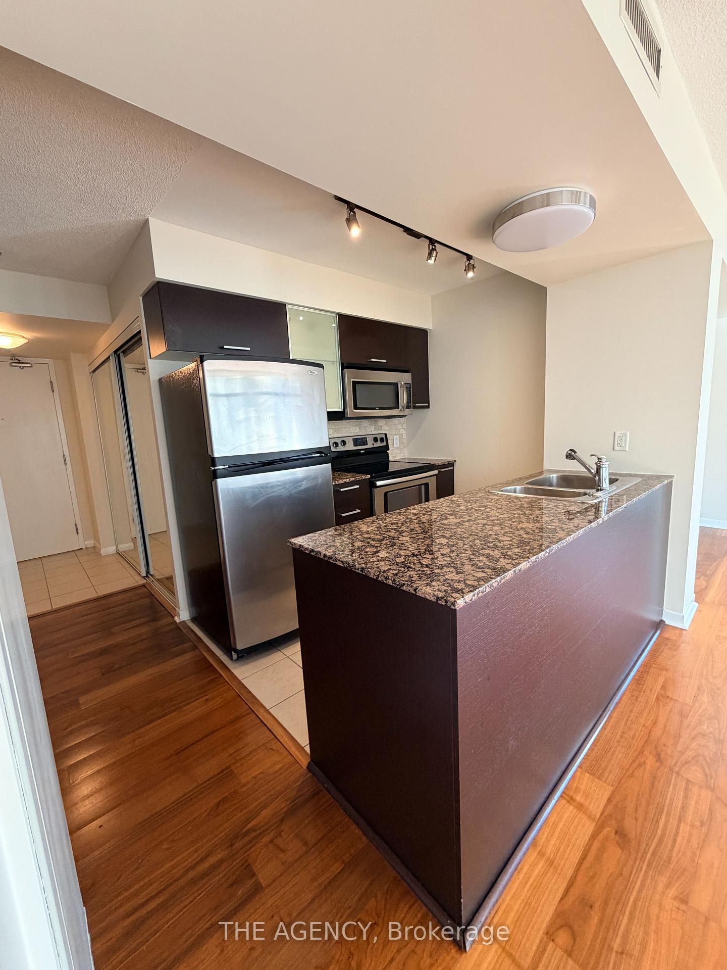 Photo 27 of Unit 1008, 38 Grenville Street, Toronto, Bay Street Corridor — HOMEH