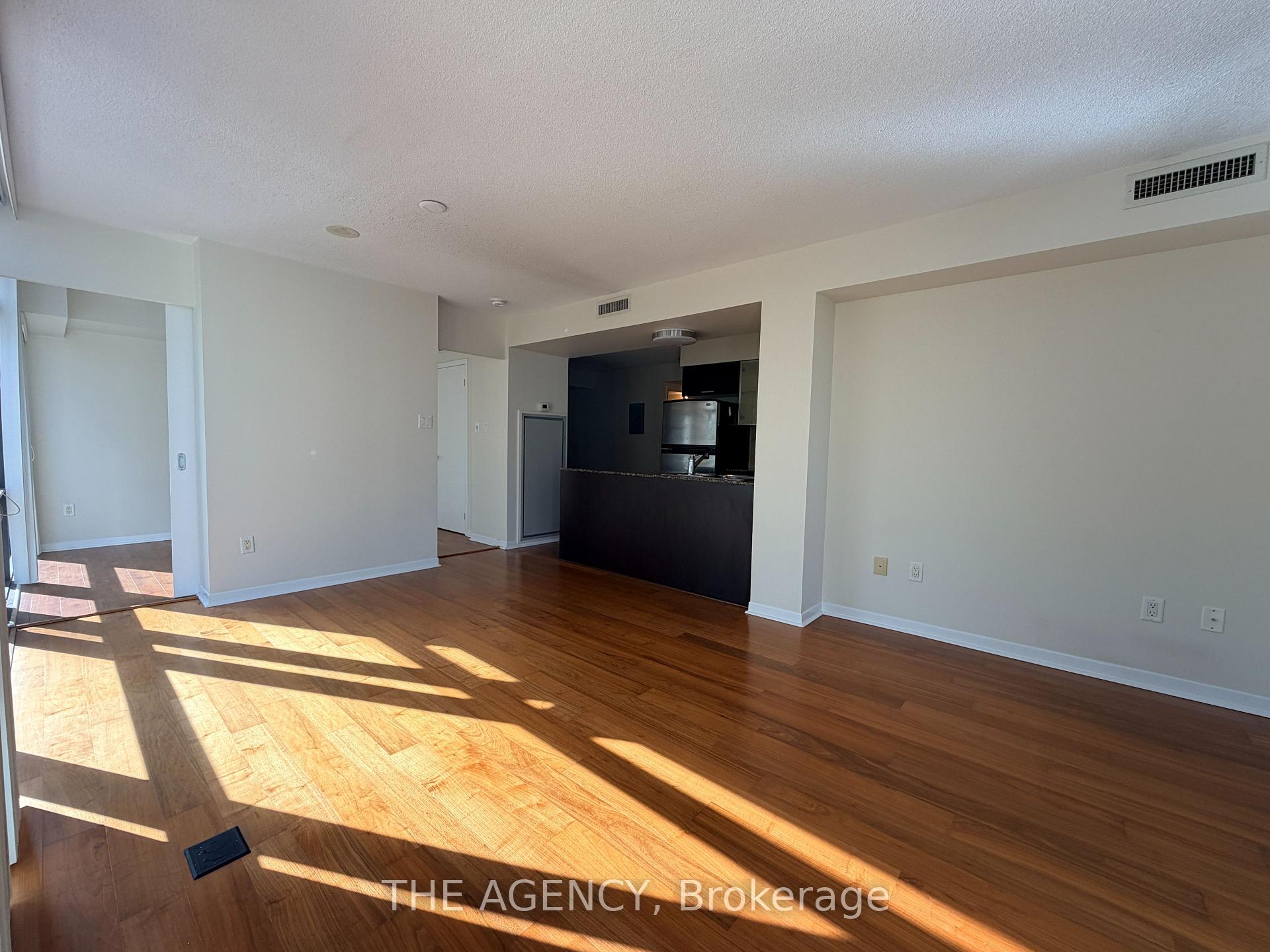 Photo 30 of Unit 1008, 38 Grenville Street, Toronto, Bay Street Corridor — HOMEH