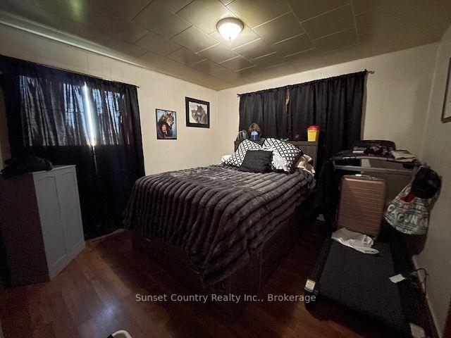 Photo 9 of 305 Pioneer Street, Dryden, Hillcrest — HOMEH
