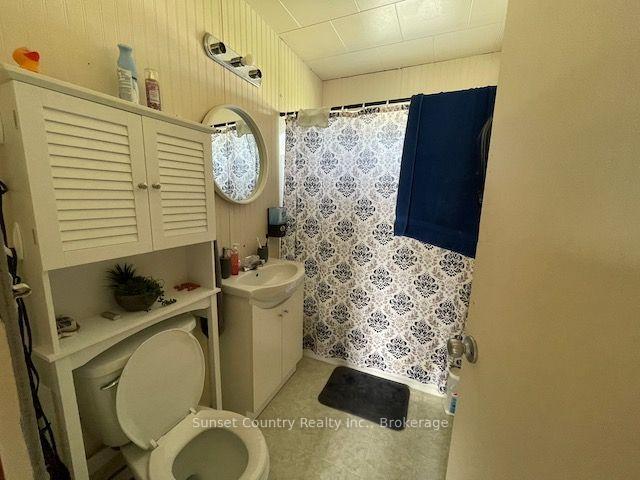 Photo 10 of 305 Pioneer Street, Dryden, Hillcrest — HOMEH