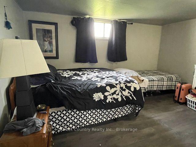 Photo 12 of 305 Pioneer Street, Dryden, Hillcrest — HOMEH