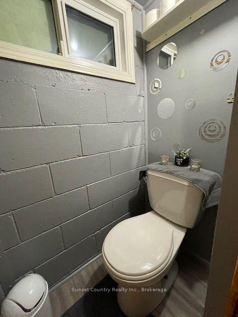 Photo 15 of 305 Pioneer Street, Dryden, Hillcrest — HOMEH