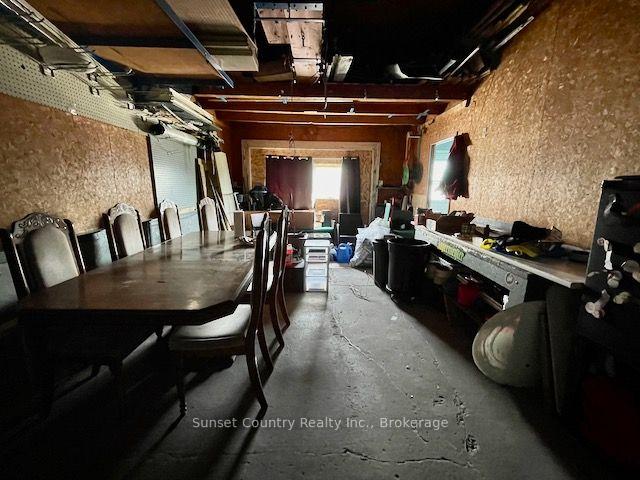 Photo 18 of 305 Pioneer Street, Dryden, Hillcrest — HOMEH