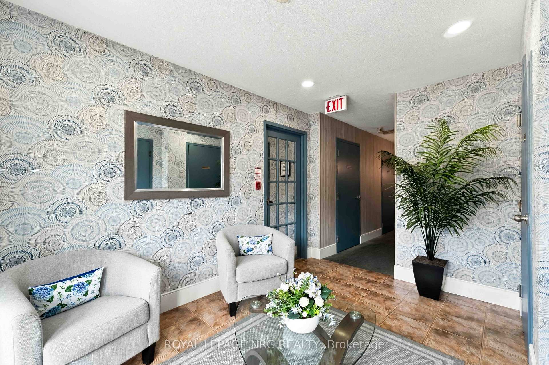 Photo 8 of Unit 104, 4090 John Charles Boulevard, Lincoln, Lincoln-Jordan/Vineland — HOMEH