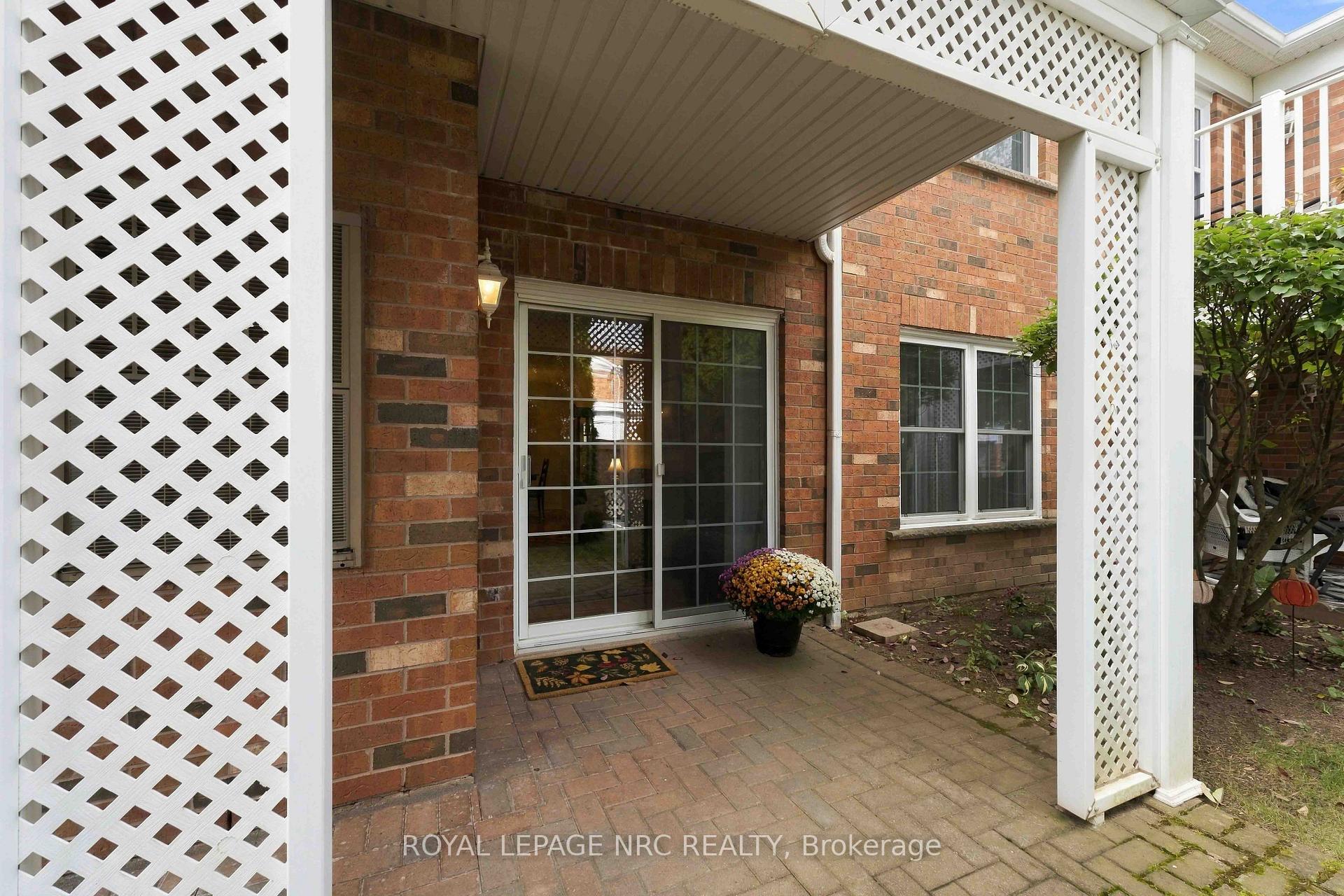 Photo 46 of Unit 104, 4090 John Charles Boulevard, Lincoln, Lincoln-Jordan/Vineland — HOMEH