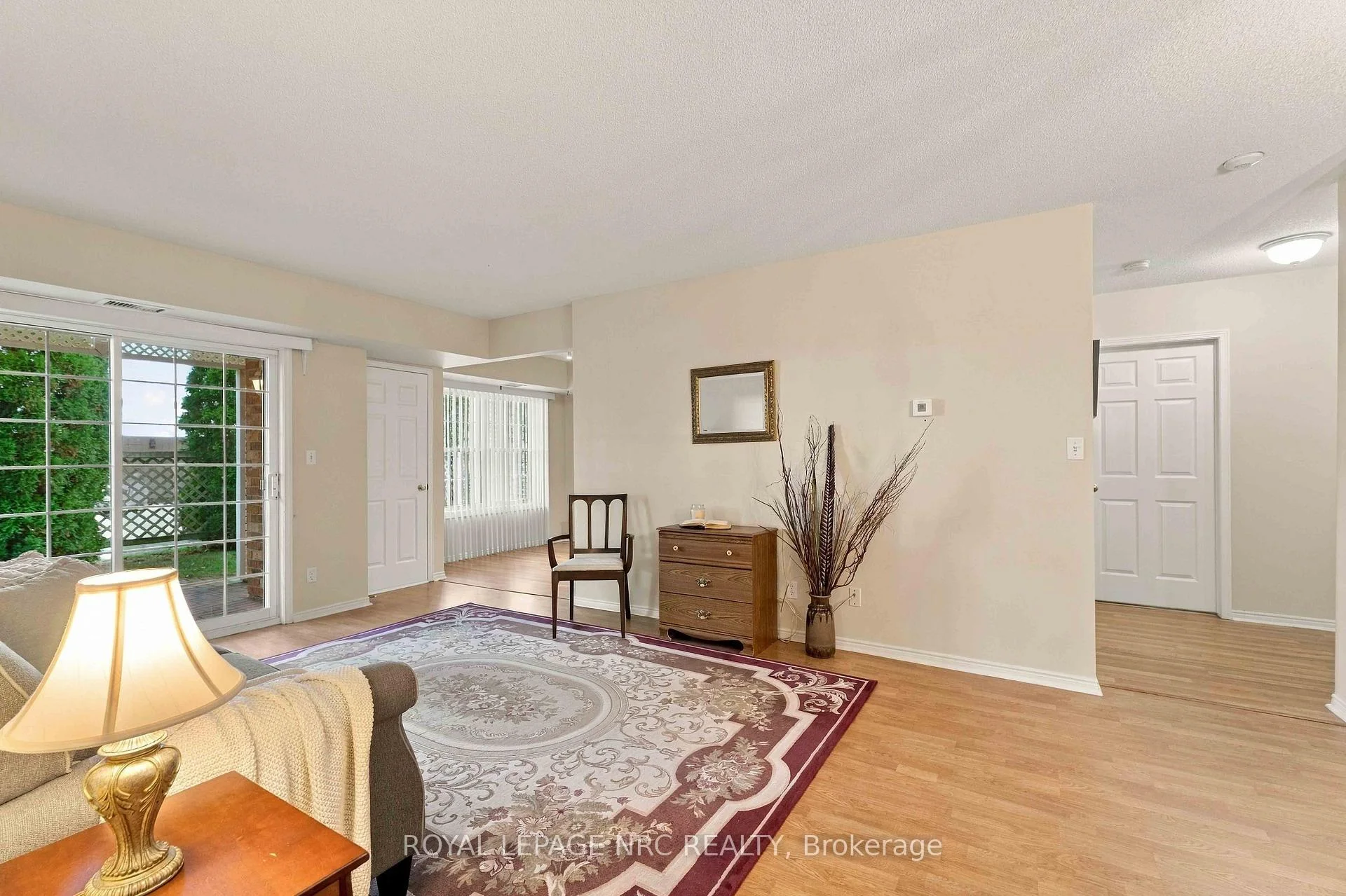 Photo 27 of Unit 104, 4090 John Charles Boulevard, Lincoln, Lincoln-Jordan/Vineland — HOMEH