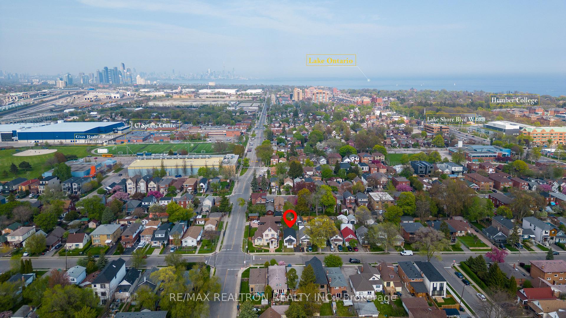 Photo 6 of 53 Twenty Fourth Street, Etobicoke, Long Branch — HOMEH