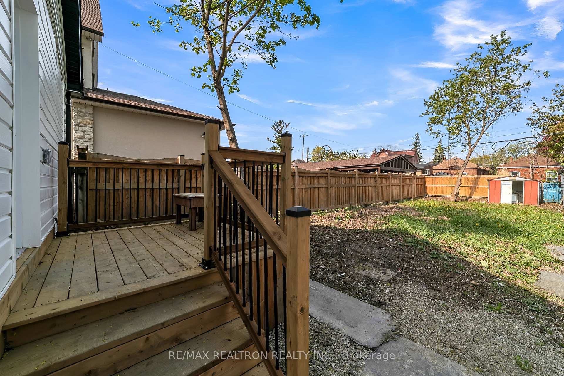 Photo 19 of 53 Twenty Fourth Street, Etobicoke, Long Branch — HOMEH