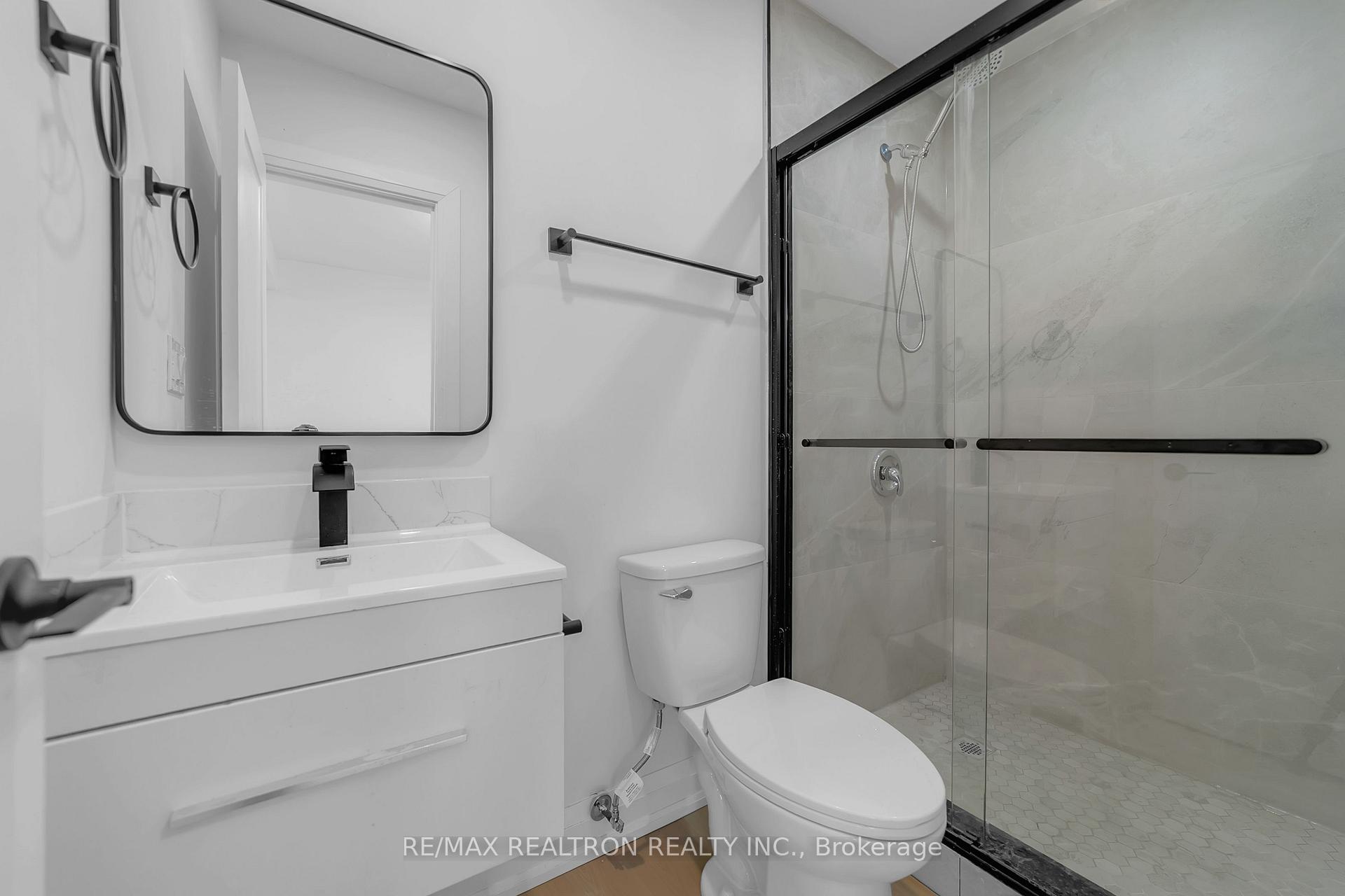 Photo 27 of 53 Twenty Fourth Street, Etobicoke, Long Branch — HOMEH