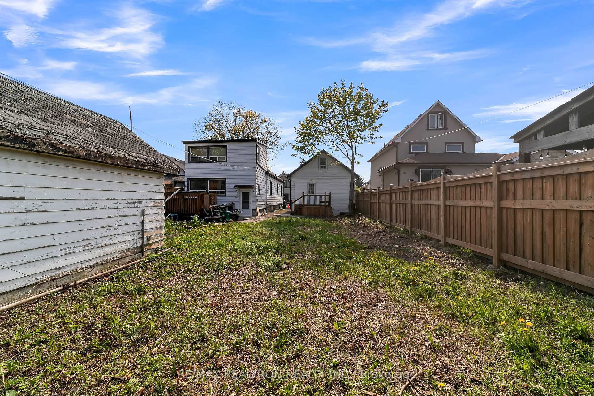 Photo 35 of 53 Twenty Fourth Street, Etobicoke, Long Branch — HOMEH