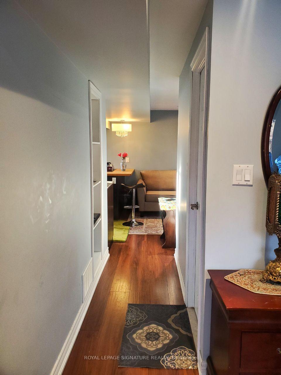 Photo 16 of 6303 Plowmans Heath, Mississauga, Meadowvale — HOMEH
