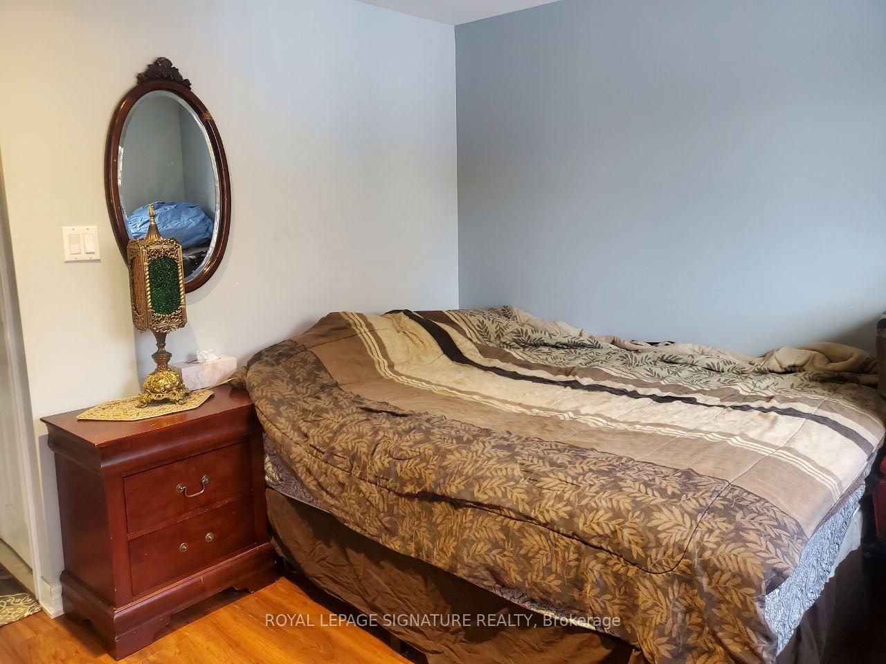 Photo 17 of 6303 Plowmans Heath, Mississauga, Meadowvale — HOMEH