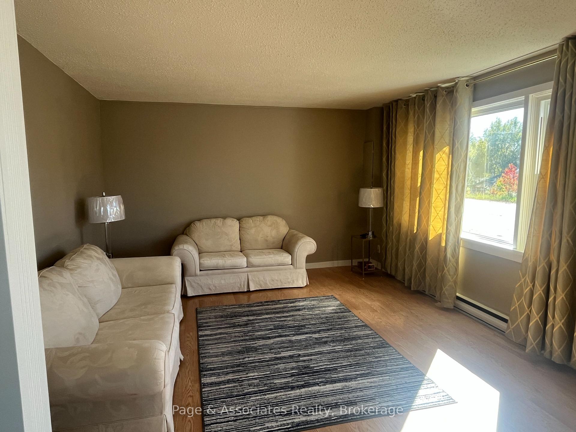 Photo 8 of 284 Cache Bay Road, West Nipissing, Sturgeon Falls — HOMEH