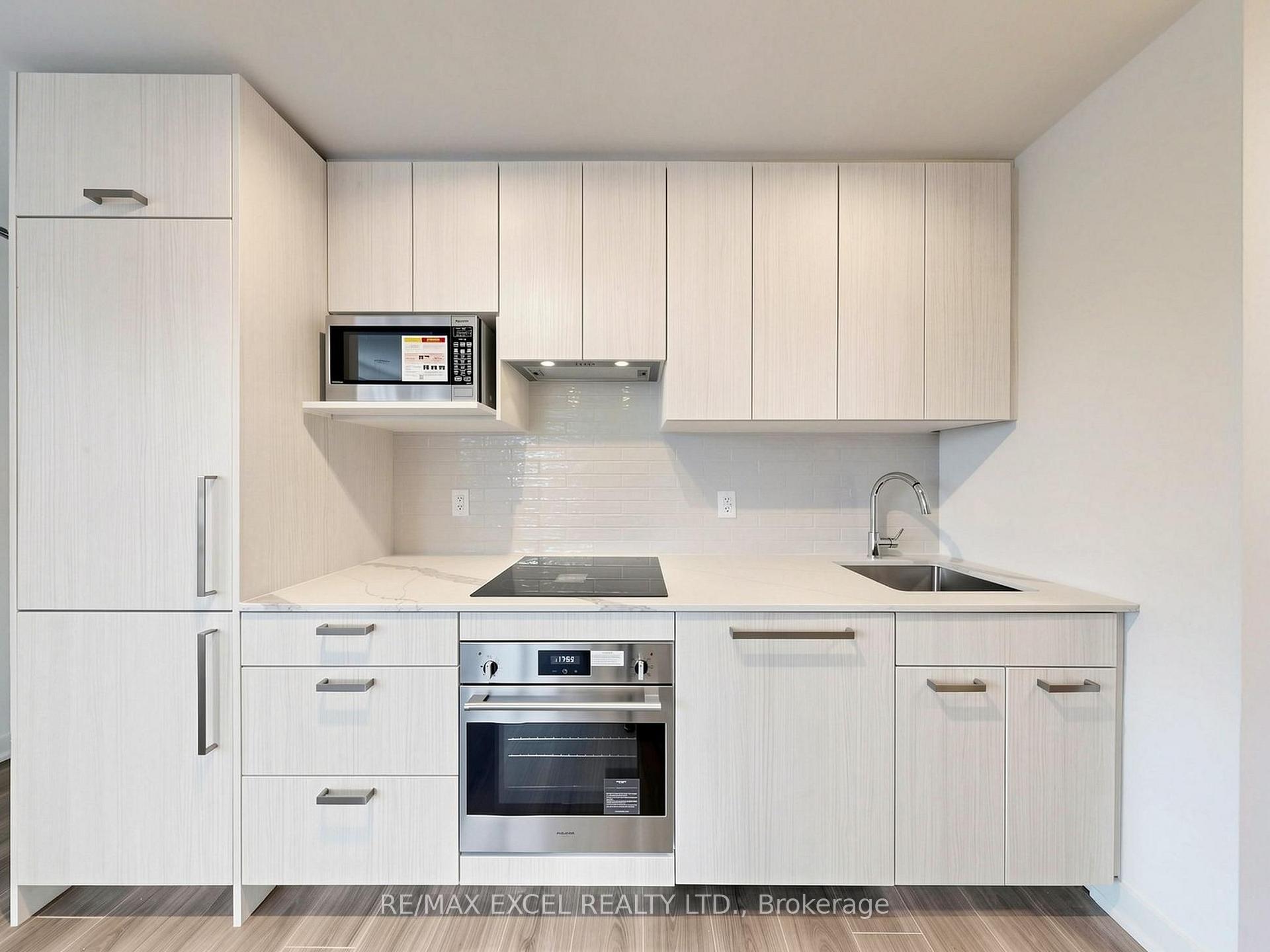 Photo 7 of Unit 12, 75 Curlew Drive, North York, Parkwoods-Donalda — HOMEH