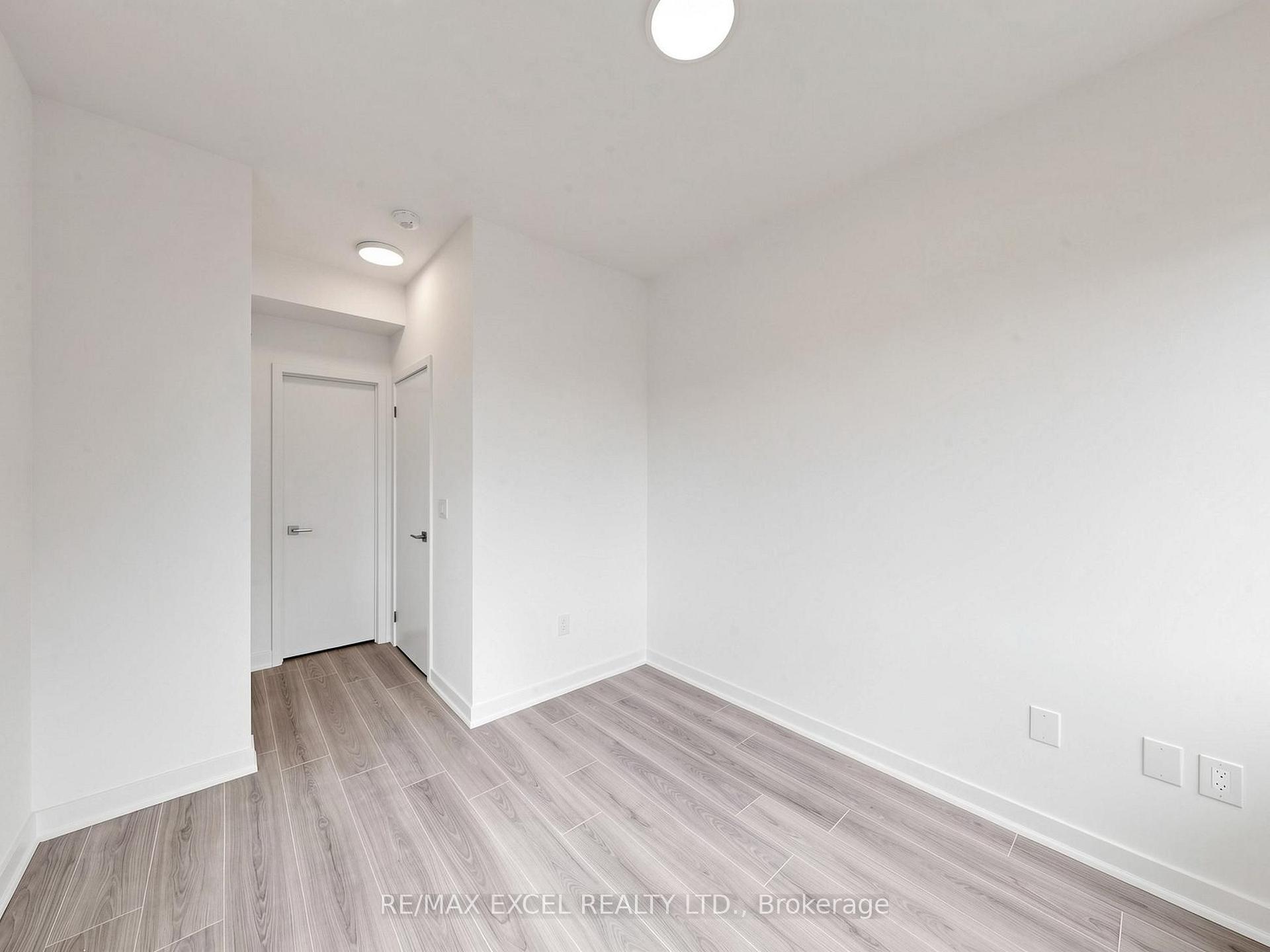 Photo 12 of Unit 12, 75 Curlew Drive, North York, Parkwoods-Donalda — HOMEH
