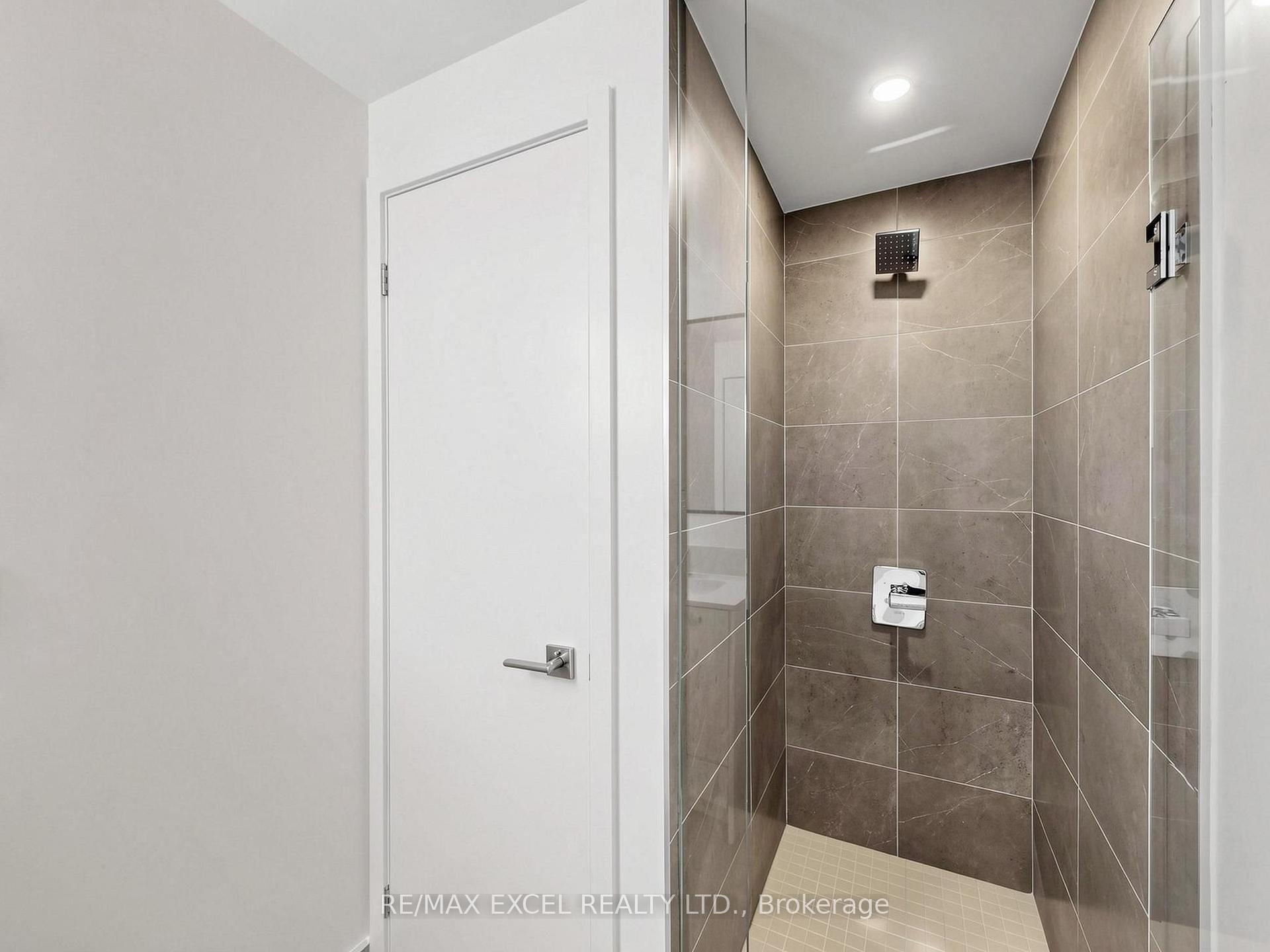 Photo 16 of Unit 12, 75 Curlew Drive, North York, Parkwoods-Donalda — HOMEH
