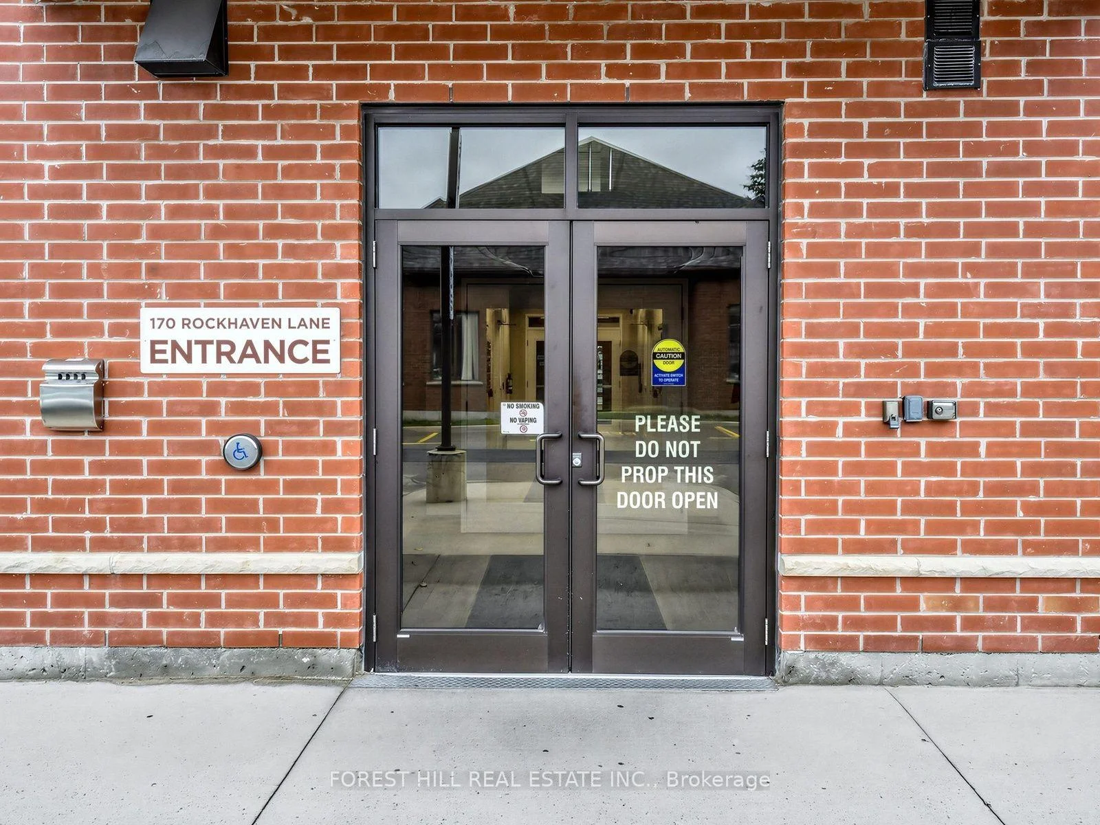 Photo 4 of Unit 313, 170 Rockhaven Lane, Hamilton, Waterdown — HOMEH