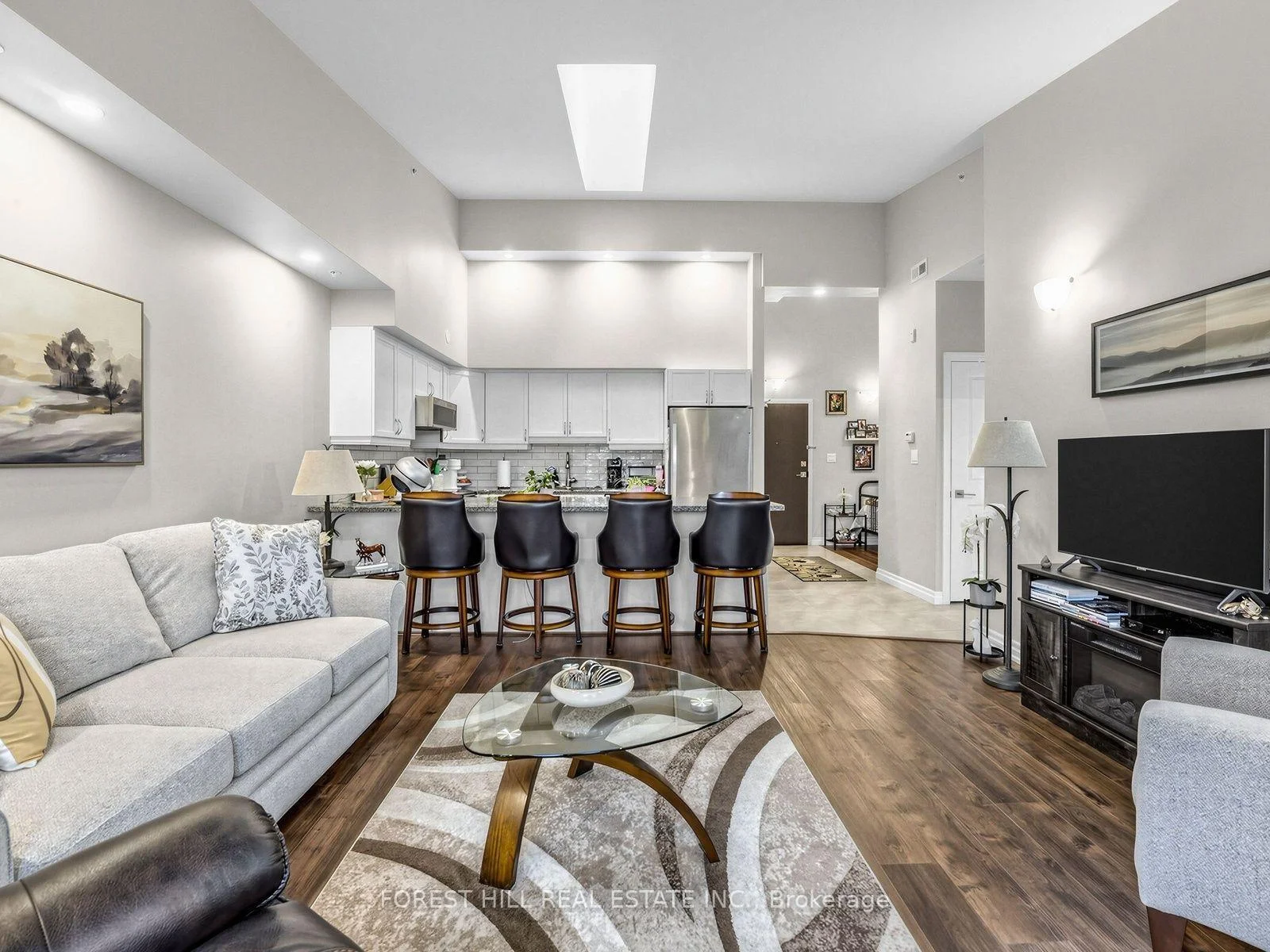 Photo 9 of Unit 313, 170 Rockhaven Lane, Hamilton, Waterdown — HOMEH