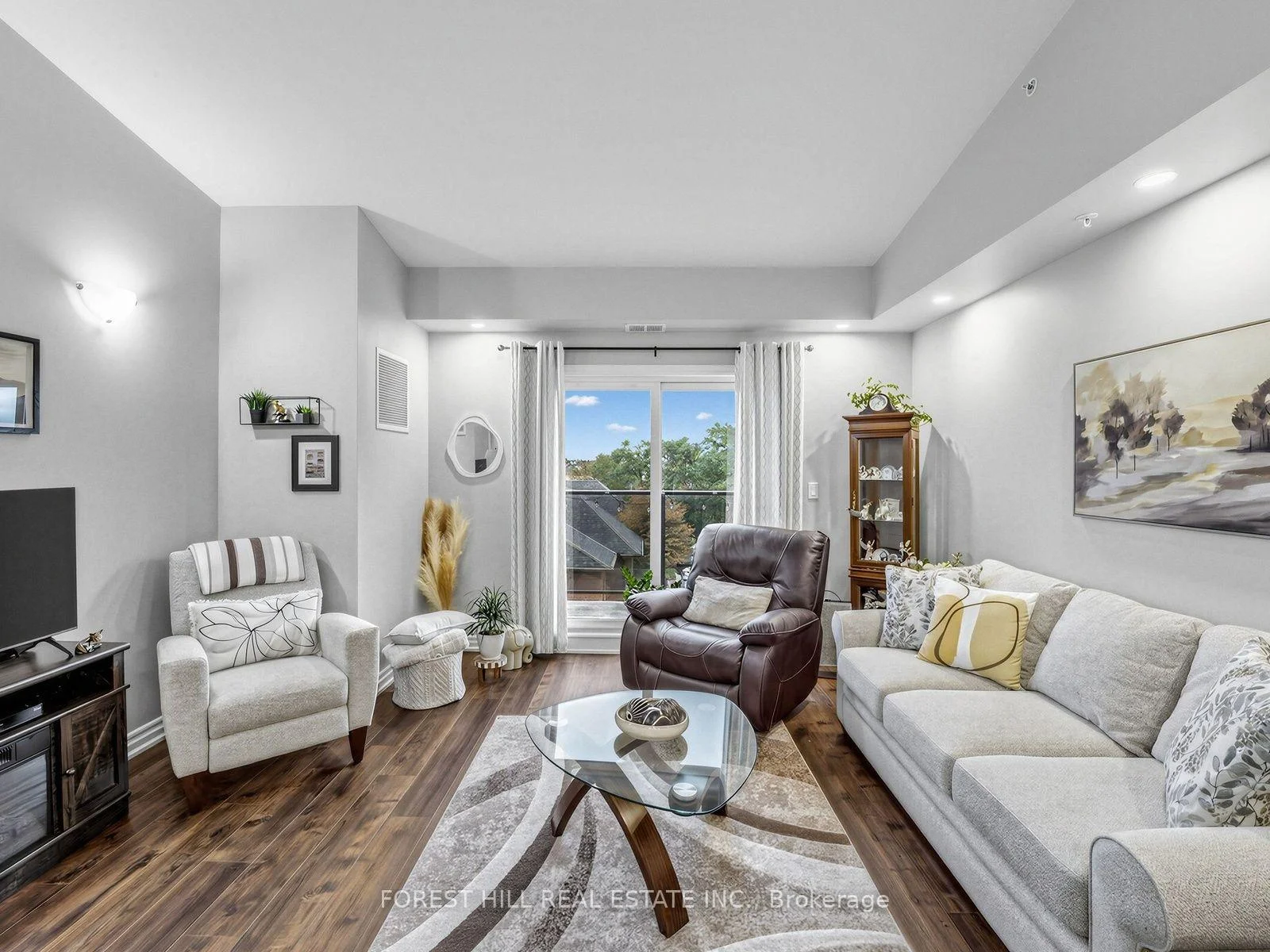 Photo 10 of Unit 313, 170 Rockhaven Lane, Hamilton, Waterdown — HOMEH