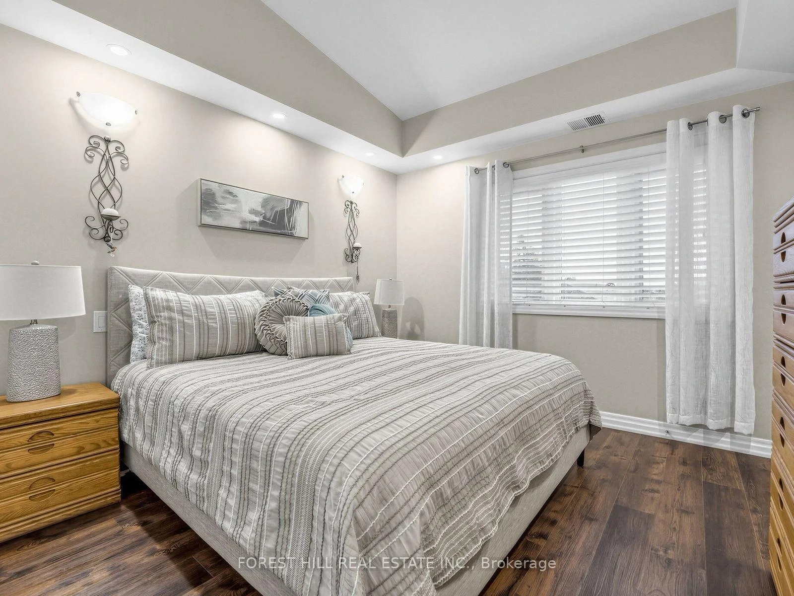 Photo 21 of Unit 313, 170 Rockhaven Lane, Hamilton, Waterdown — HOMEH