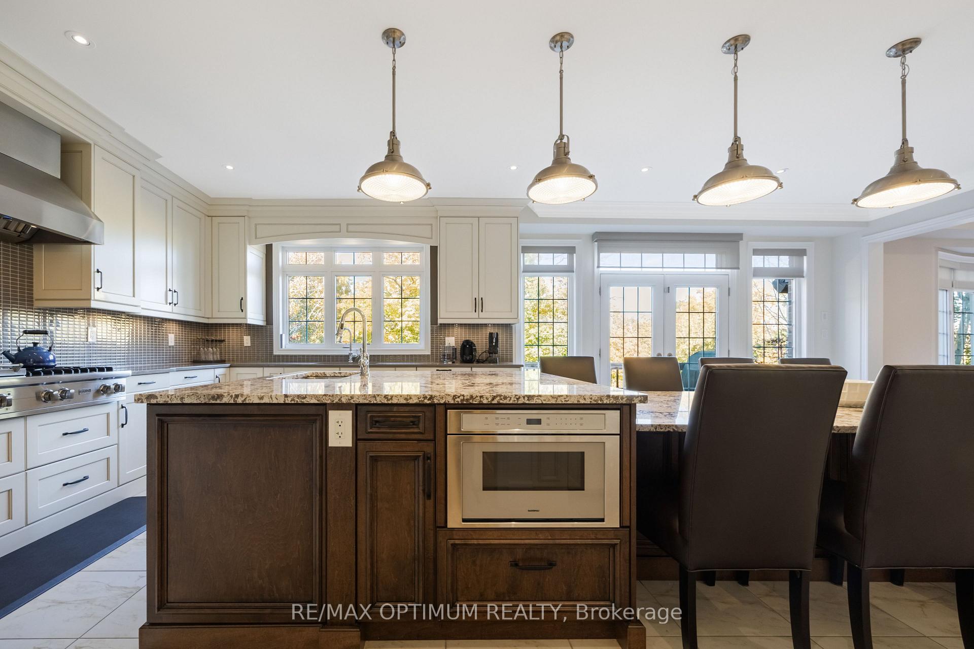 Photo 20 of 60 Adamsville Road, Brampton, Credit Valley — HOMEH