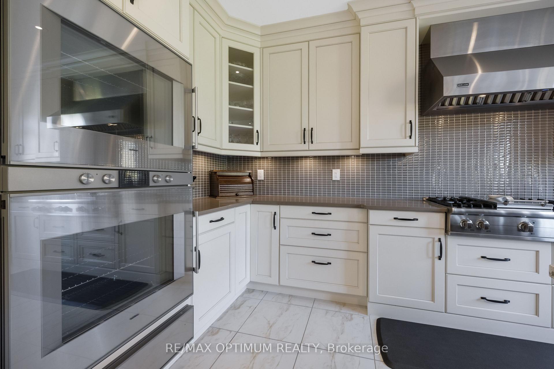 Photo 22 of 60 Adamsville Road, Brampton, Credit Valley — HOMEH