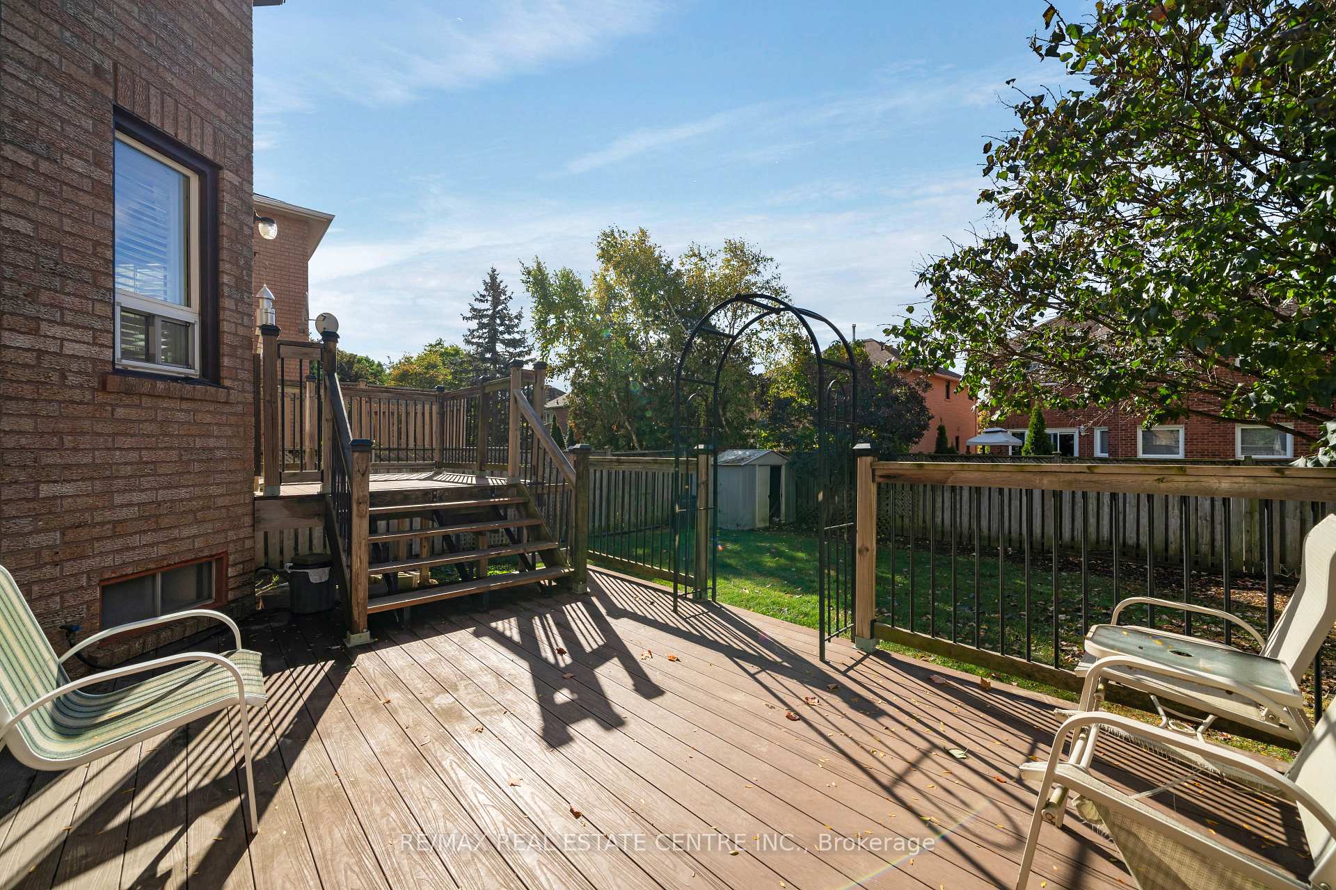 Photo 17 of 39 Killaloe Crescent, Halton Hills, Georgetown — HOMEH