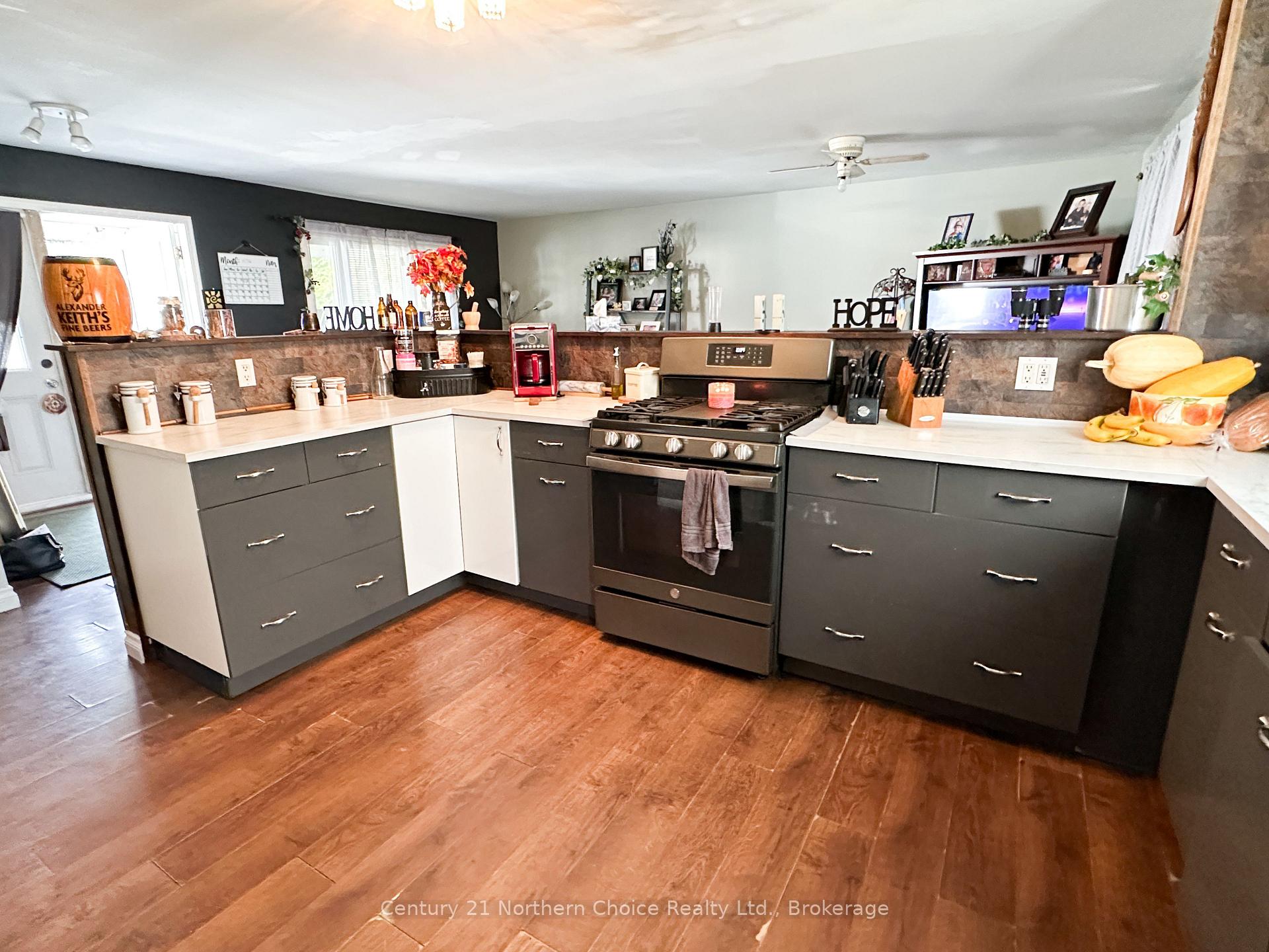 Photo 7 of 17 Poplar Avenue, Ear Falls — HOMEH