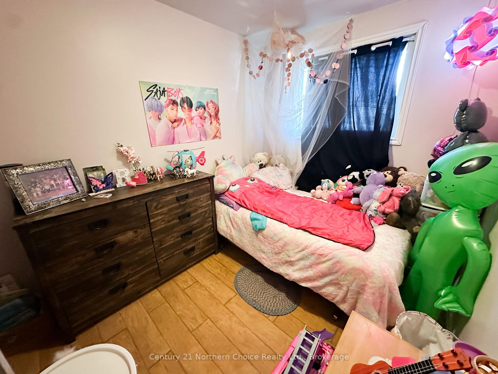 Photo 11 of 17 Poplar Avenue, Ear Falls — HOMEH
