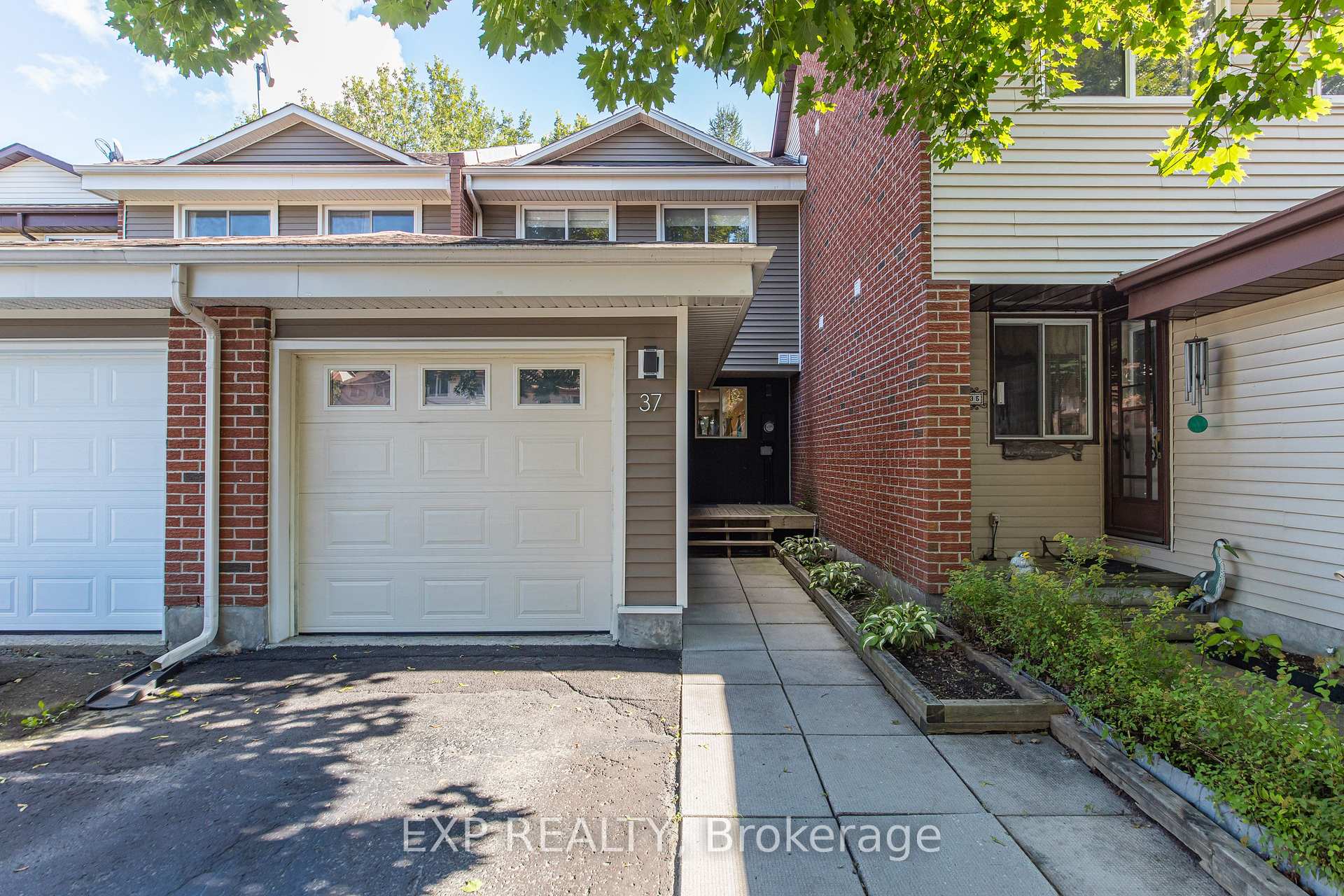 Photo of 37 Dignard Street